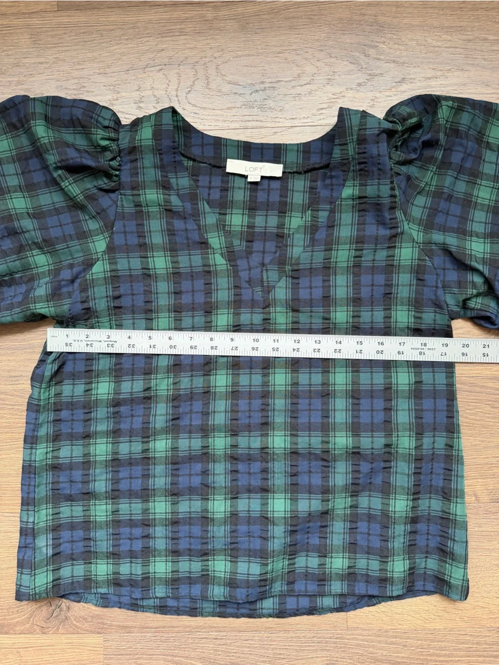 LOFT Green Blue Plaid Puff Sleeve V-Neck Blouse Top Southern Preppy Medium